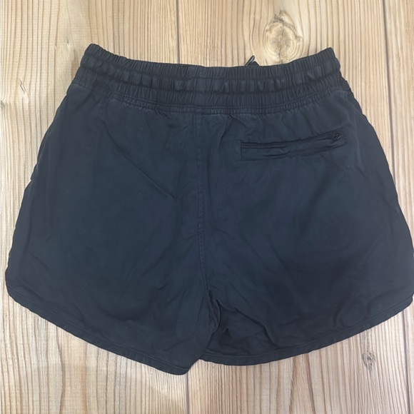 Lululemon shorts - Picture 2 of 3